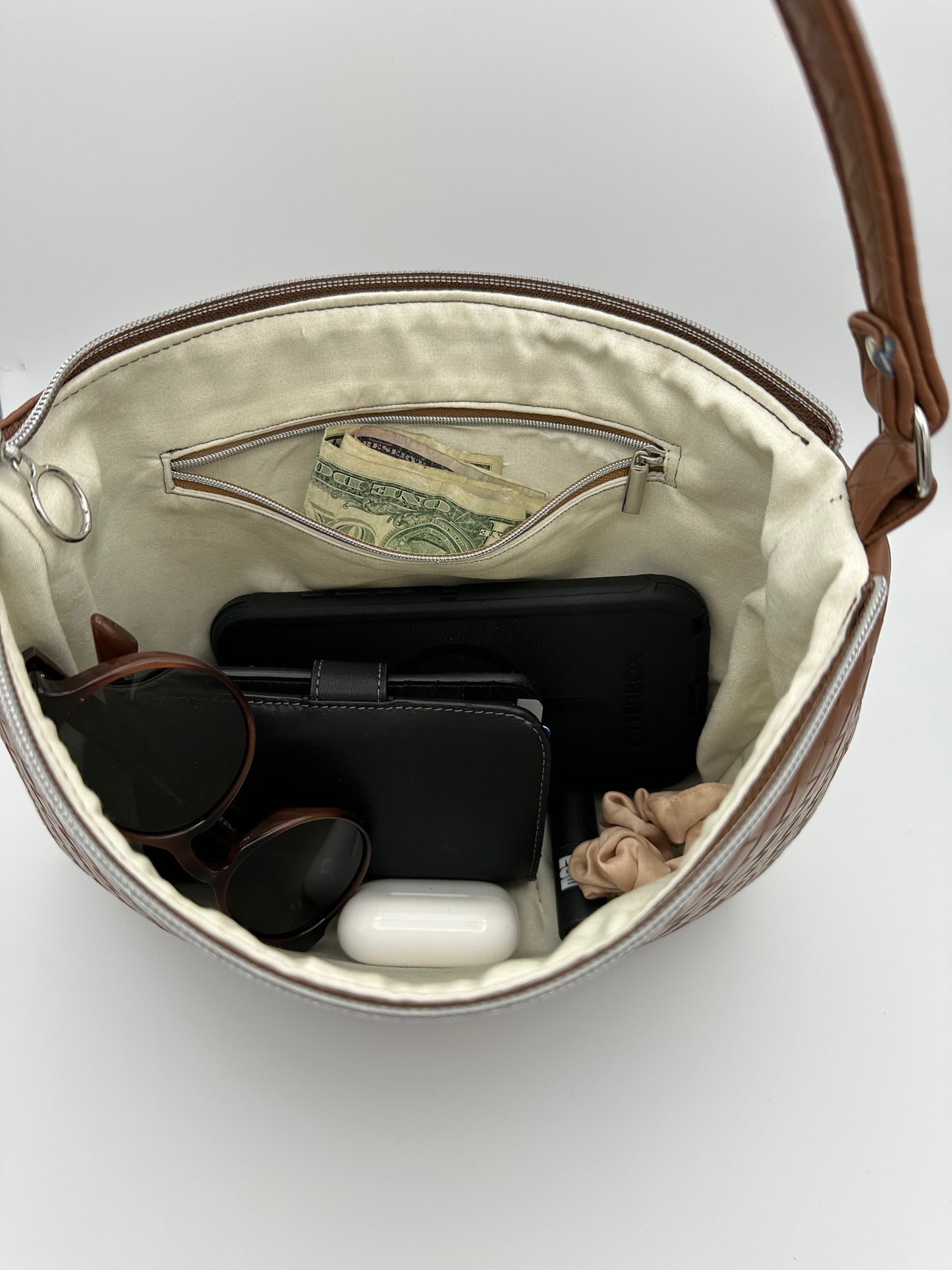 LaJolla Crescent Bag